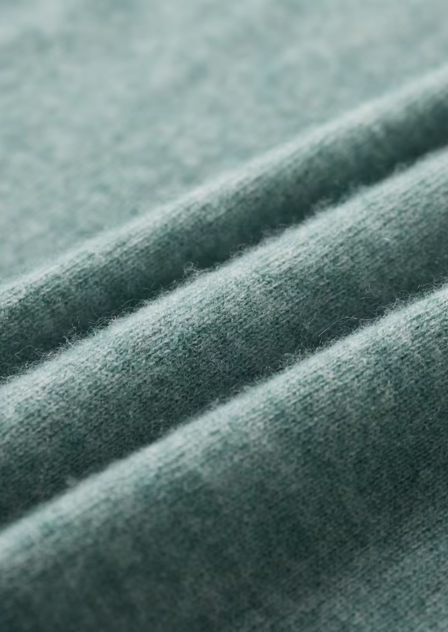 Cashmere Classic Crewneck T-Shirt in Ivory
