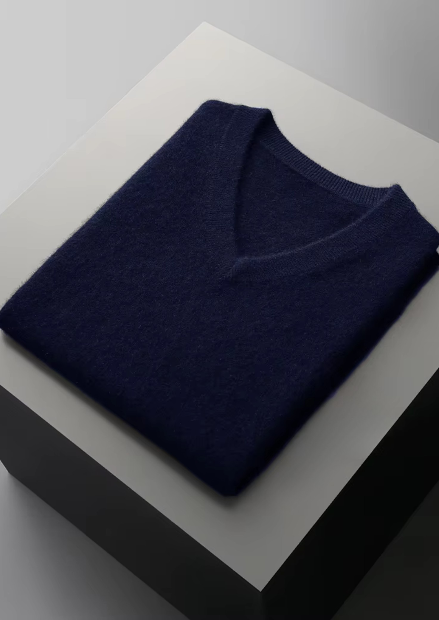 Extra-Fine Merino Wool V-Neck Vest