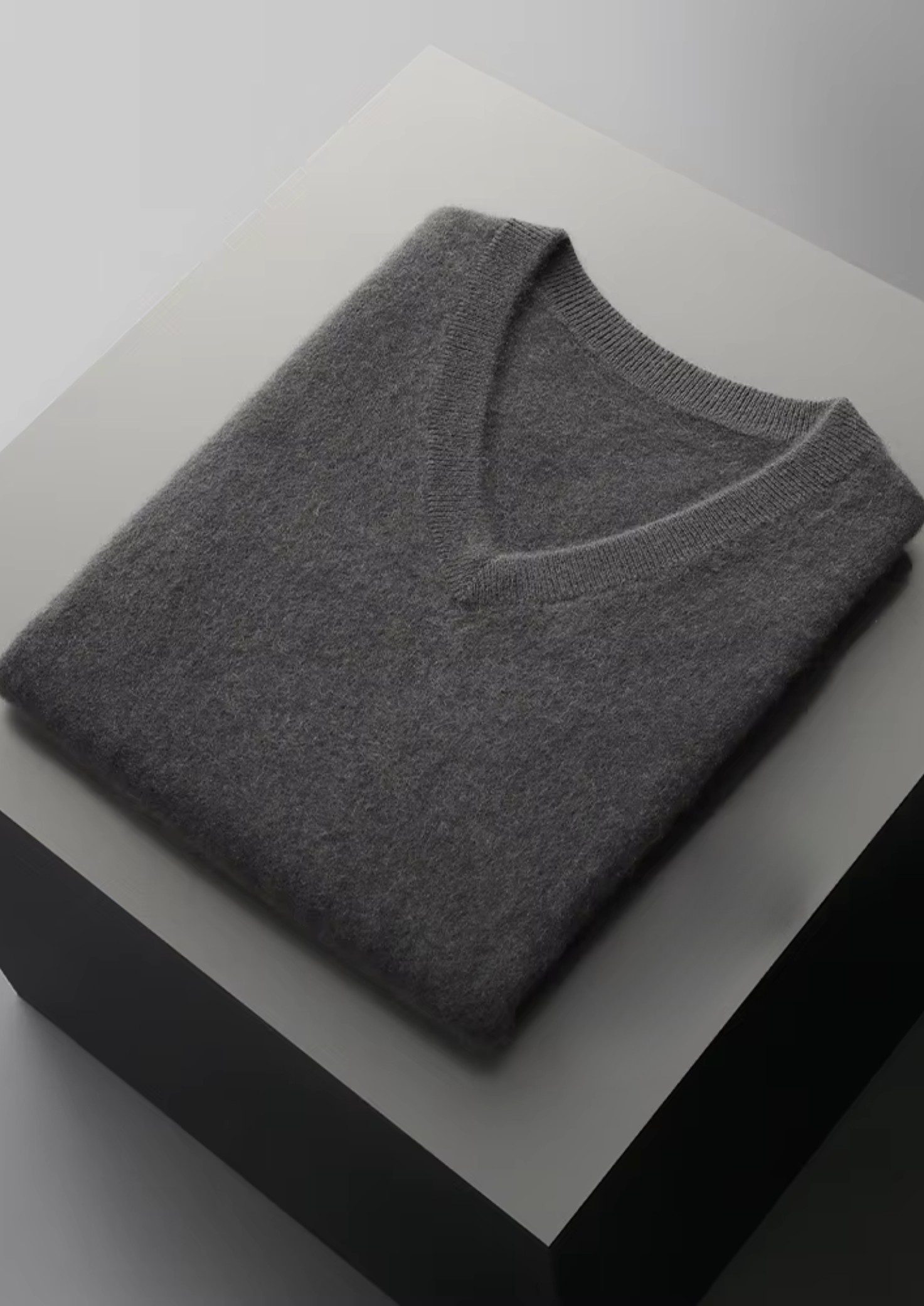 Extra-Fine Merino Wool V-Neck Vest