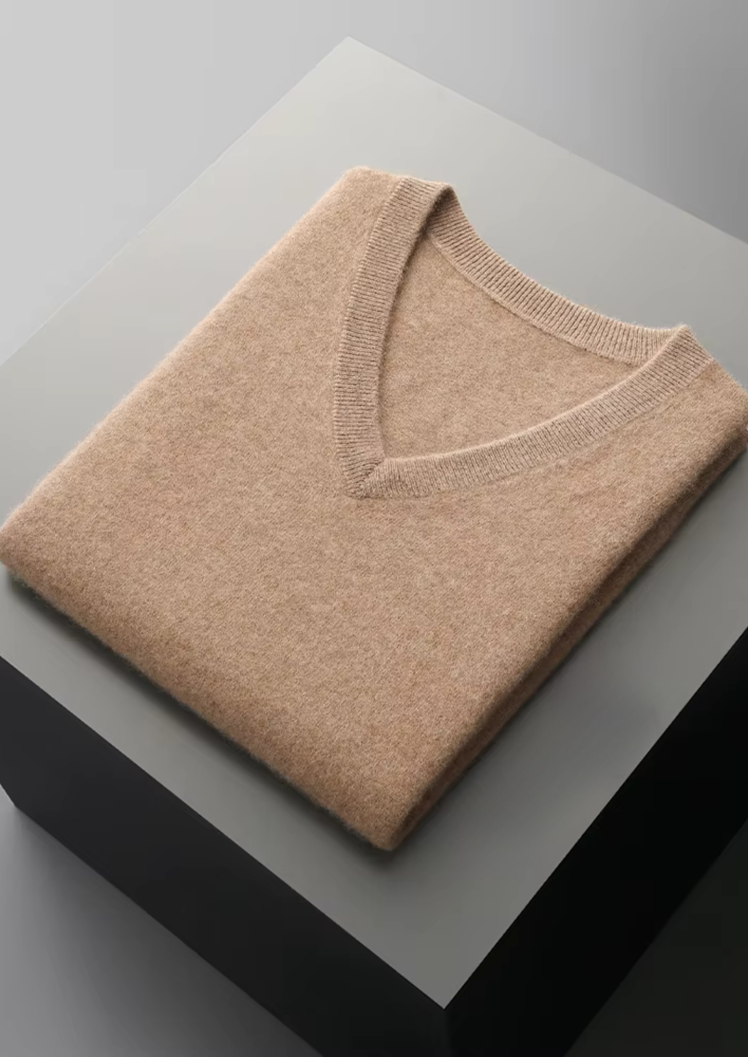 Extra-Fine Merino Wool V-Neck Vest
