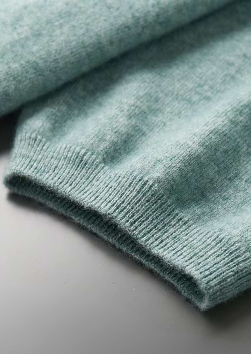 Cashmere Classic Crewneck T-Shirt in Ivory