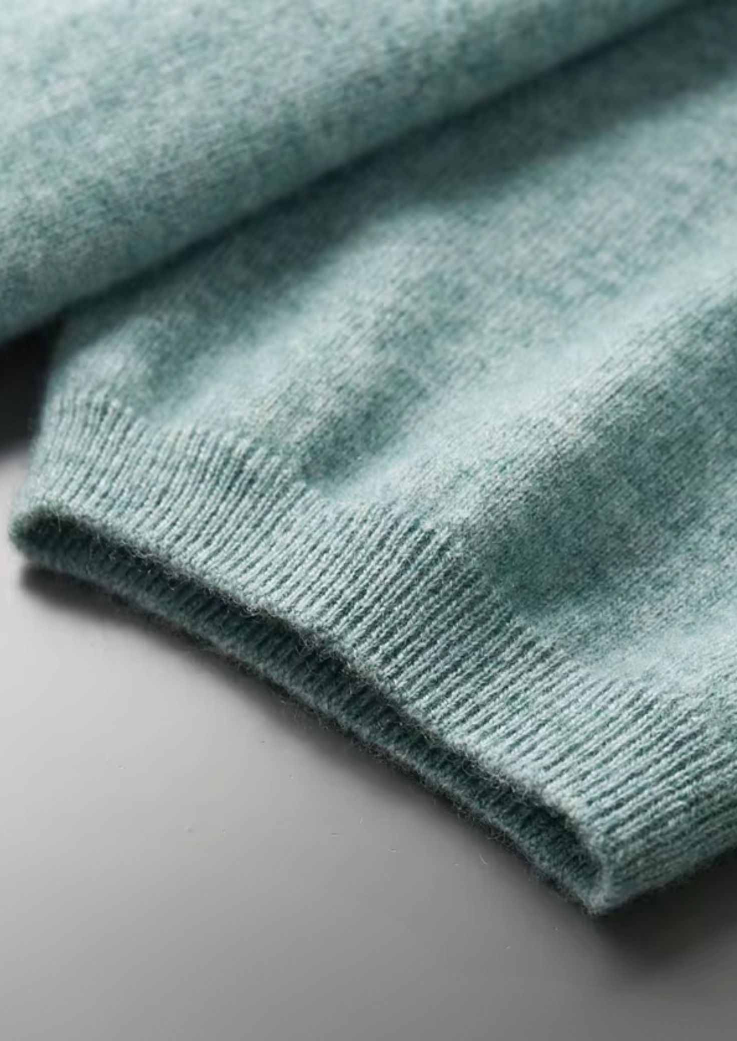 Cashmere Classic Crewneck T-Shirt in Ivory
