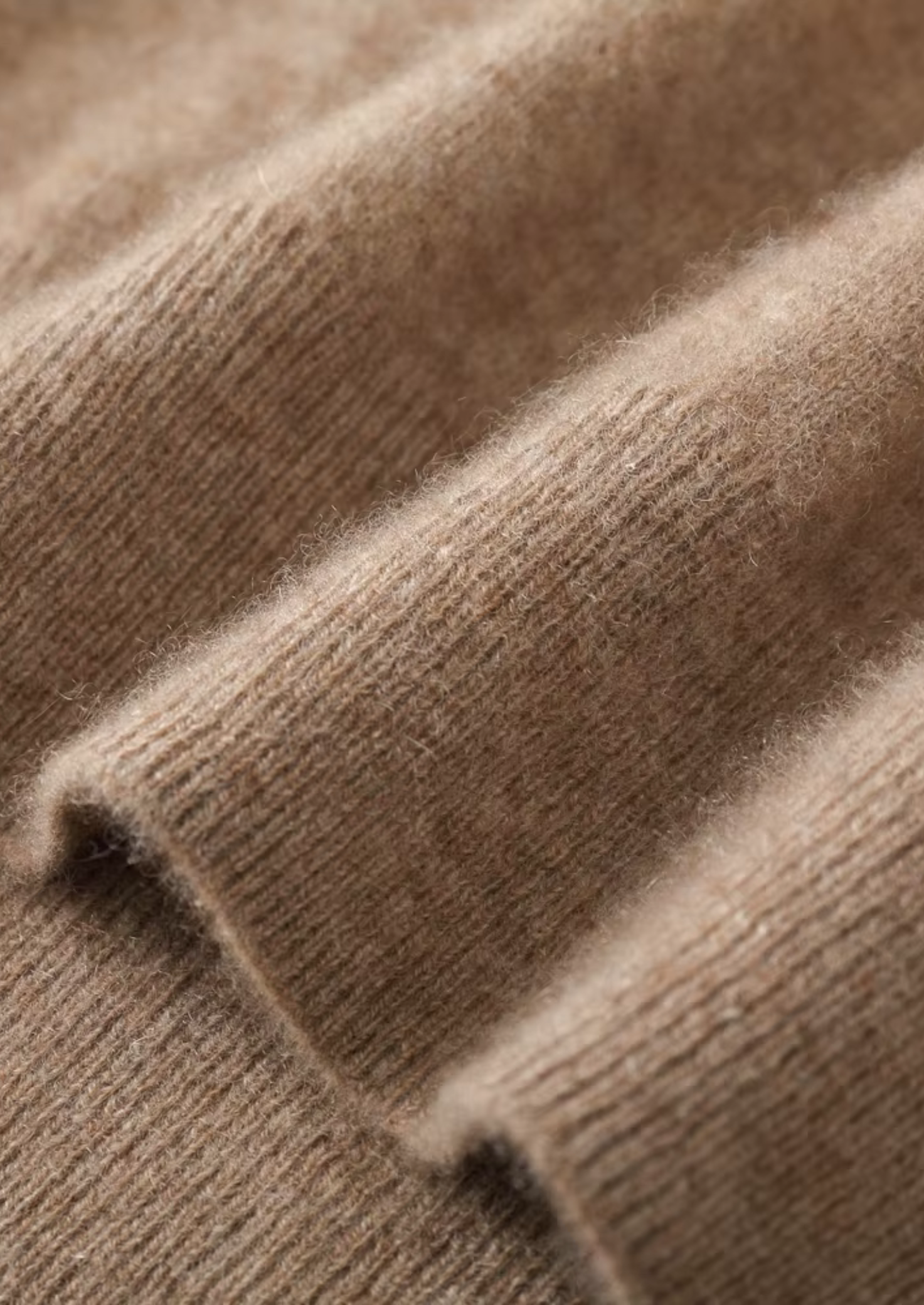 Extra-Fine Merino Wool V-Neck Vest