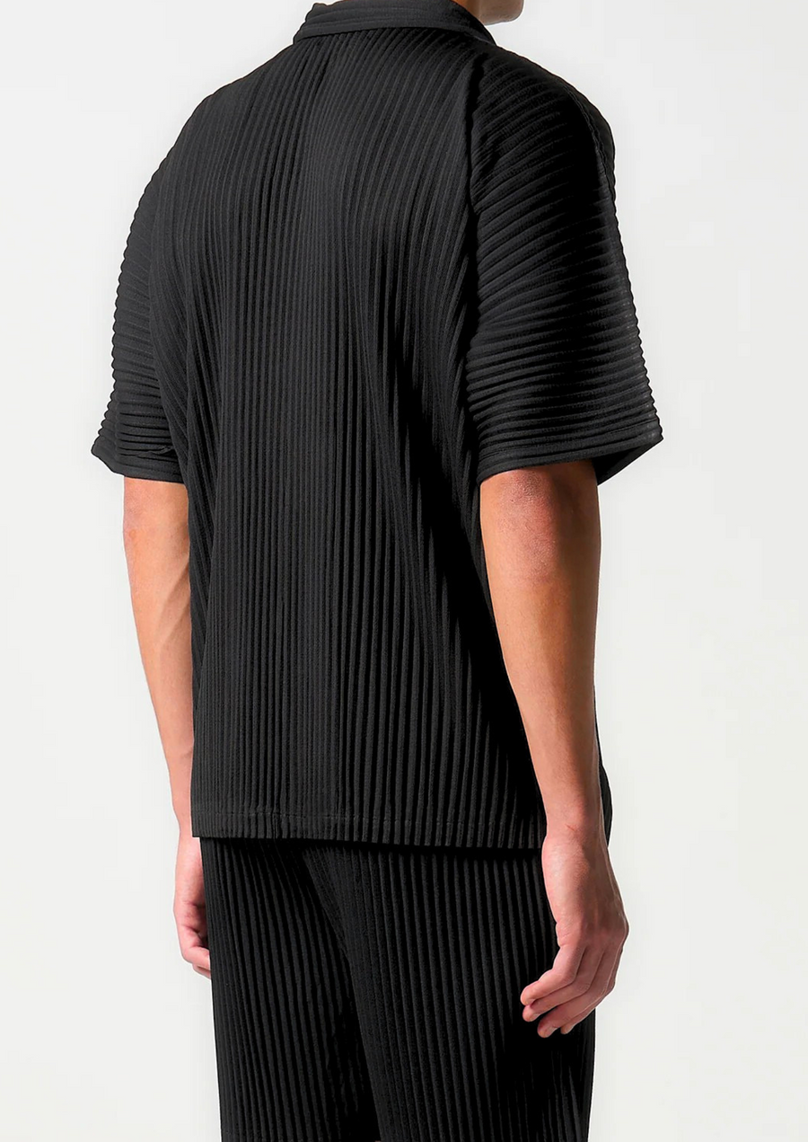 Elegant Black Pleated Summer Ensemble