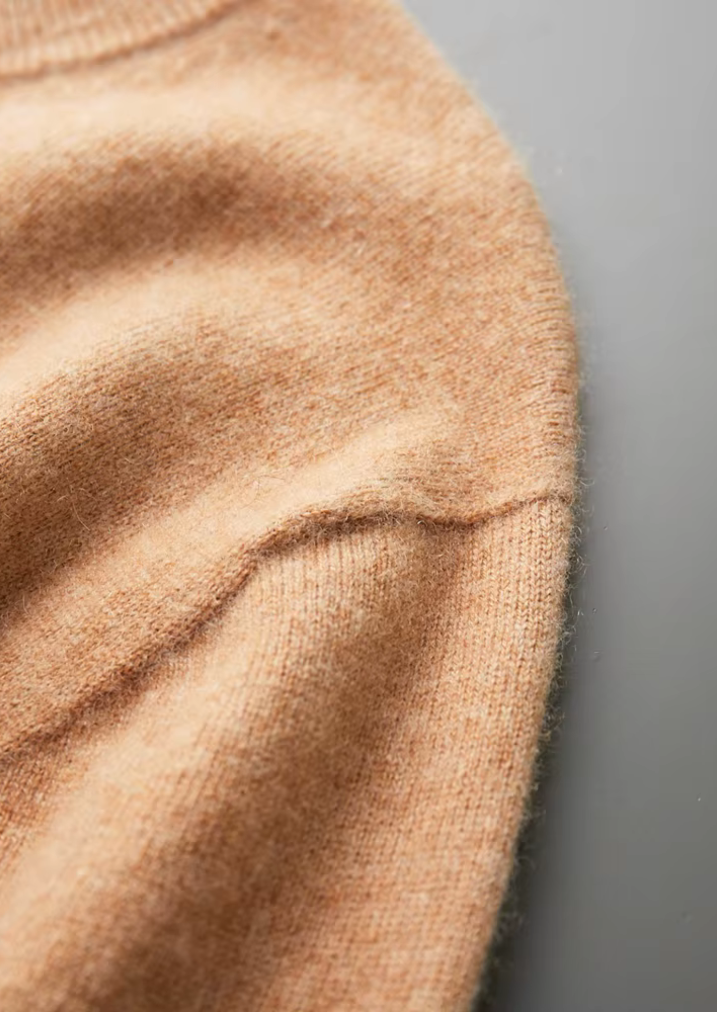 Cashmere Classic Crewneck T-Shirt in Ivory