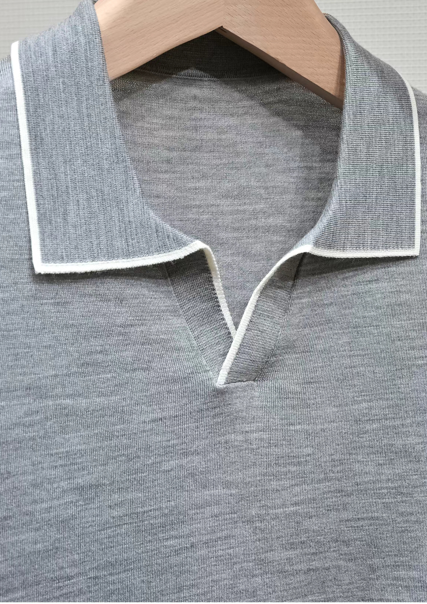 Ellis Lightweight Polo in Light Gray
