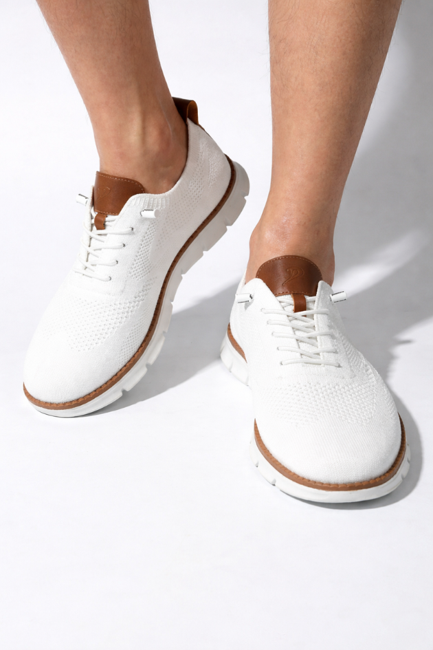 Elio Breathable Knit Sneakers in Pure White
