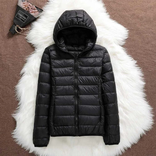 Aurora Windproof Jacket in Classic Navy