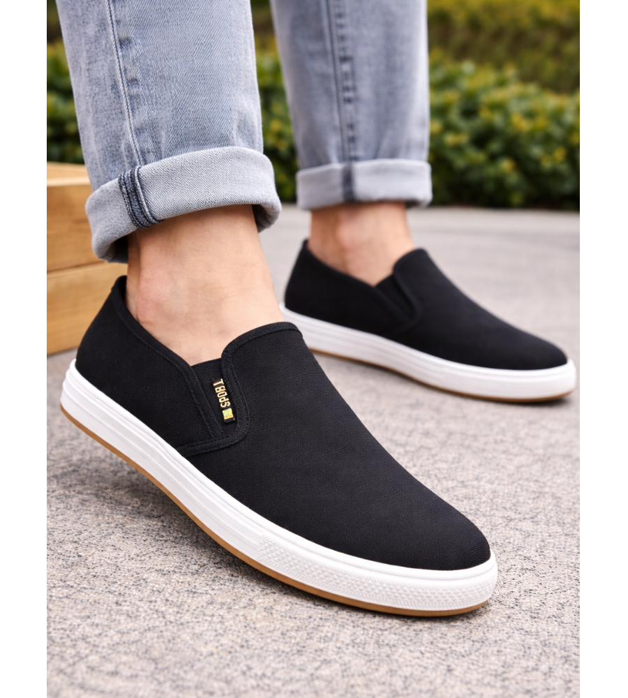Men's Casual Slip-On Loafers in Classic Brown