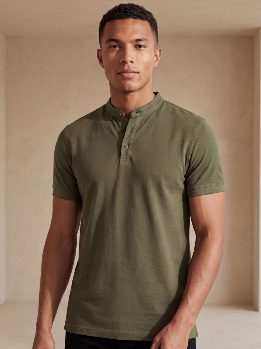 Men's Casual Polo Shirt in Classic Navy