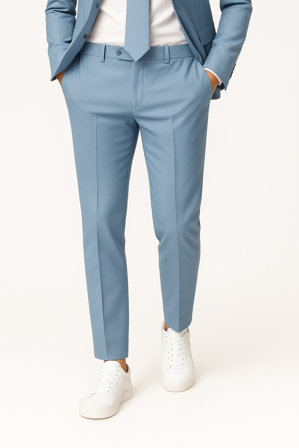 Tailored Summer Suit in Classic Navy